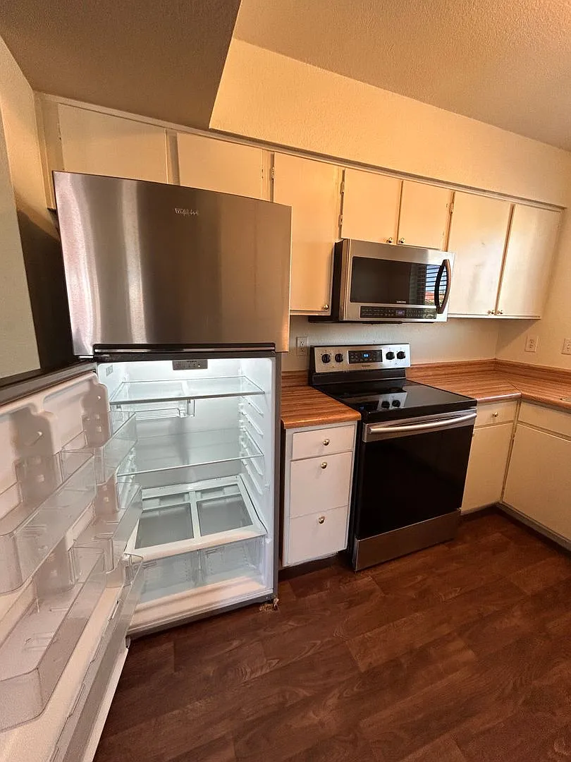 3150 E Cicero St — Photo 2