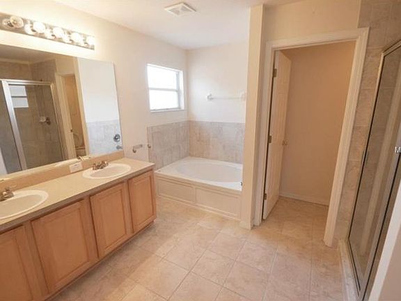 4th image of 7450 Canal Point Ct