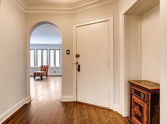 2nd image of 7345 N Damen Ave APT 2S