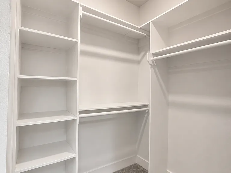 727 Cove Pl — Photo 28