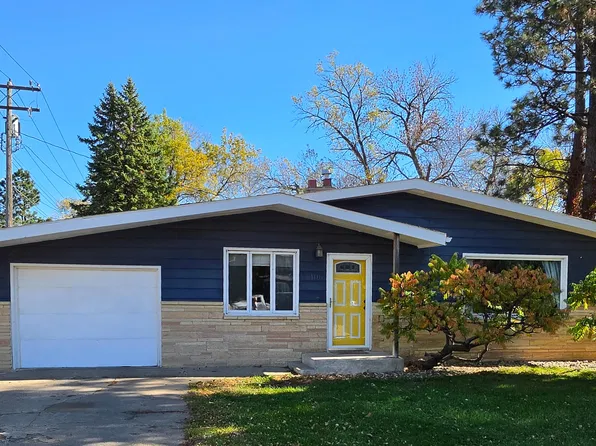 106 Sherwood Ave SW, De Smet, SD 57231
