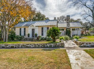 142 E Summit Ave, San Antonio, TX 78212