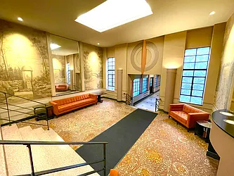 Rented by R New York