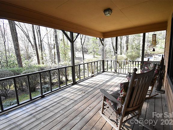 3rd image of 54 Gardner Ln