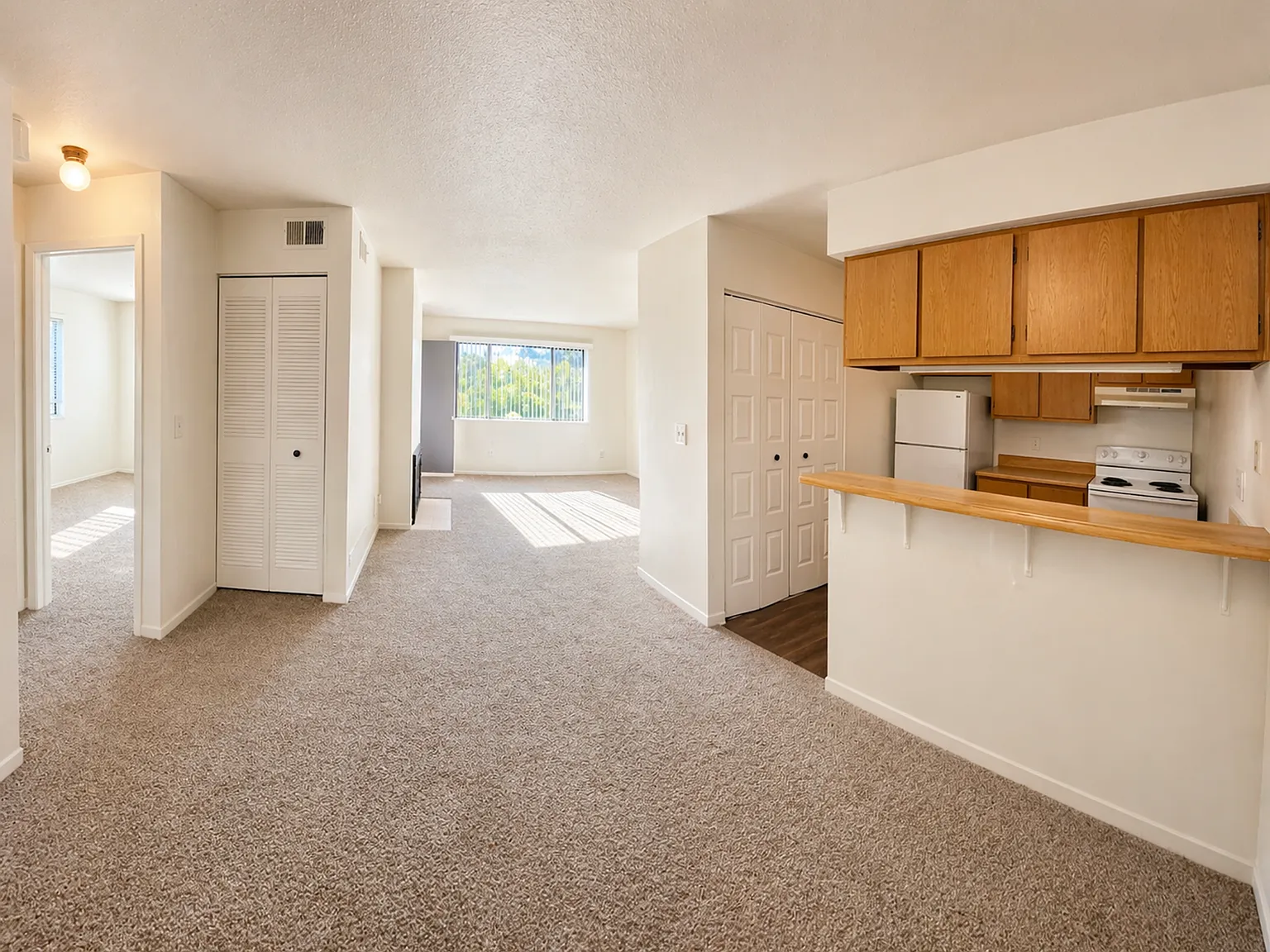 Fox Grove Apartments — Photo 4
