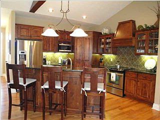 2nd image of 810 N Woodstone Dr