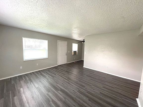 4th image of 4218 Booker St #1