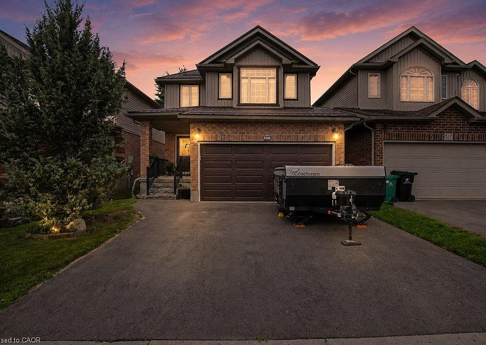 1st image of 568 Robert Ferrie Dr
