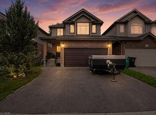 568 Robert Ferrie Dr, Kitchener, ON N2P 2T8