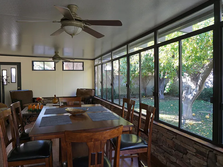 527 N Plaza Amigo — Photo 6