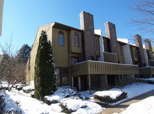882 W Aaron Dr, State College, PA 16803
