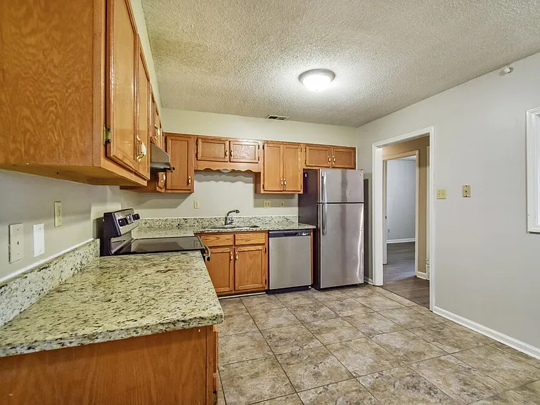 6763 Ashland Dr — Photo 9