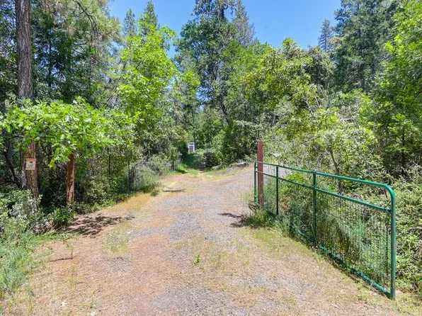 5070 Hotchkiss Hill Rd, Georgetown, CA 95634