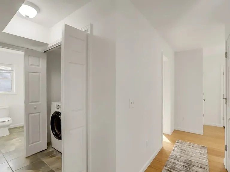 32 Brown St #32 — Photo 14