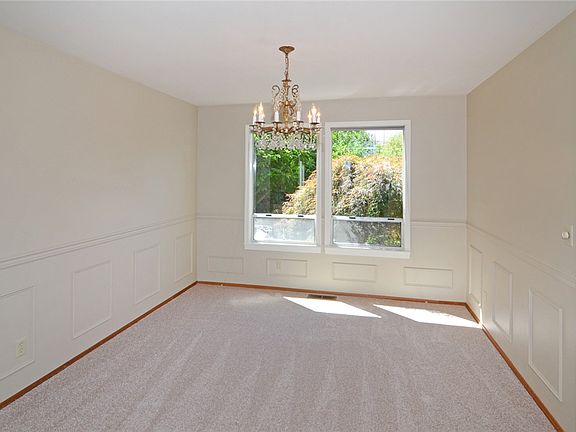 5th image of 7987 Vanessa Pl NW
