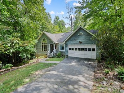 68 Oakmont Dr, Fairview, NC, 28730