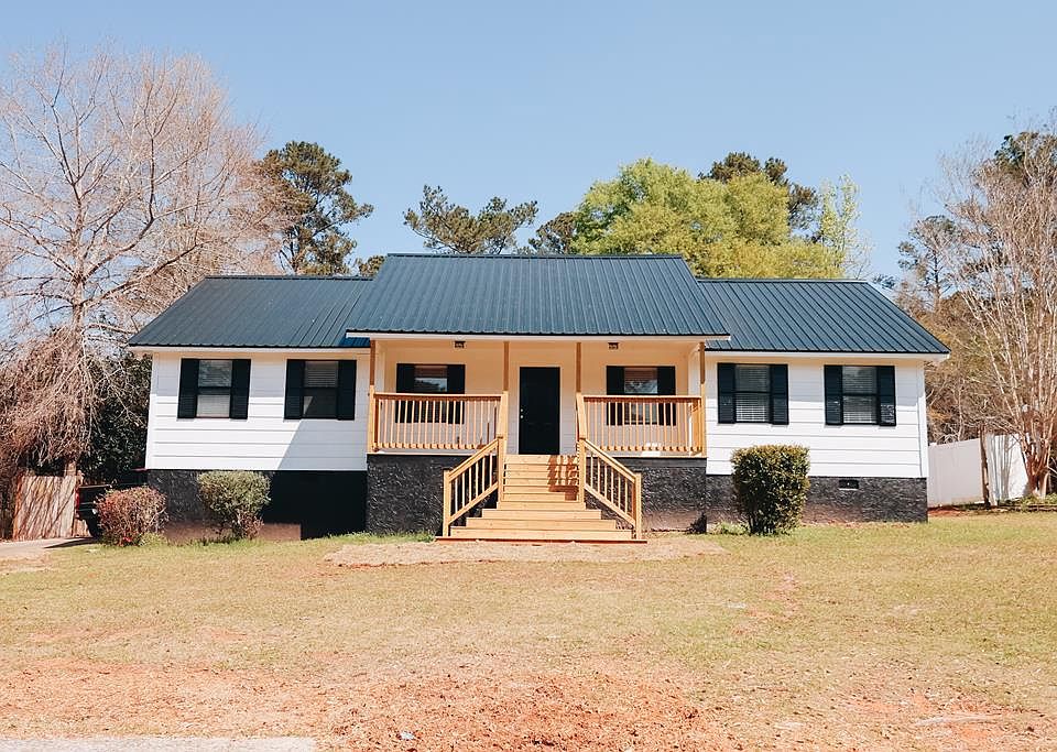 1st image of 206 Knollwood Dr