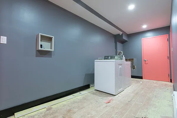 Rented by Evergreen Apartments BK | media 17