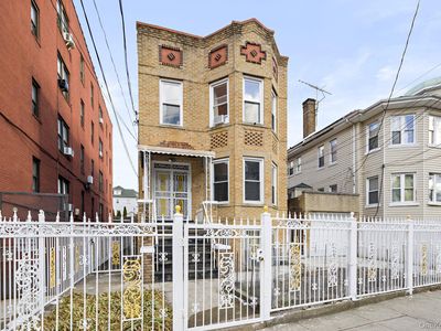 3300 Holland Avenue, Bronx, NY, 10467