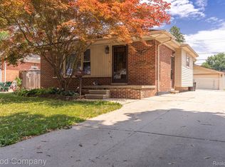 1432 N Custer Ave, Clawson, MI 48017