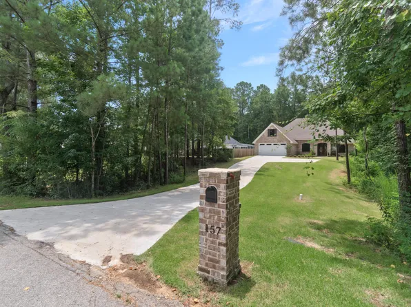 157 Courtland Dr, Hattiesburg, MS 39402