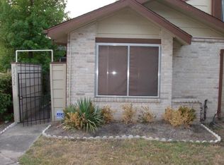 12572 Newbrook Dr, Houston, TX 77072