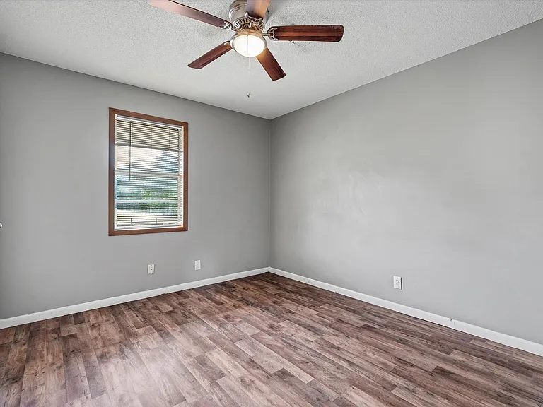 312 W College Ave — Photo 13