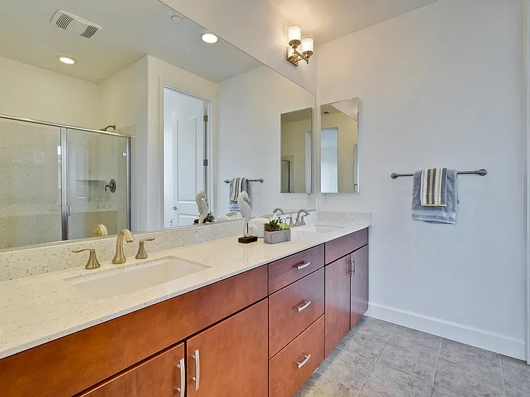 1056 Duane Ct — Photo 18