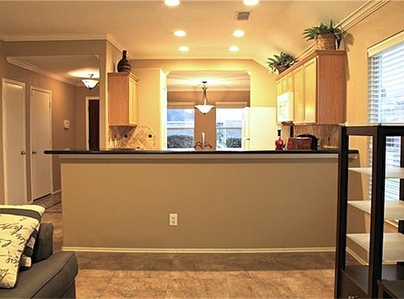 4th image of 3819 Braden Dr N