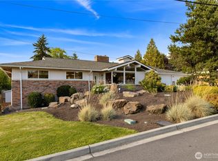 418 SW 175th Pl, Normandy Park, WA 98166