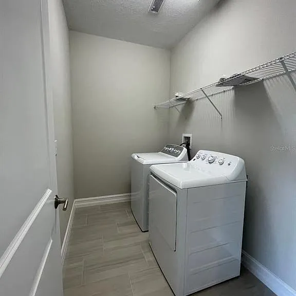 4612 Almada Ln — Photo 7