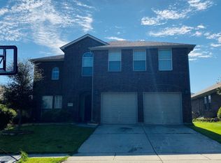 5628 Broken Gap Dr, Fort Worth, TX 76179