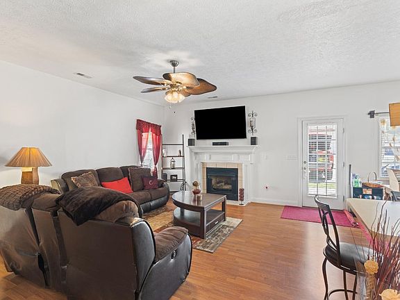 5th image of 110 Wyndhurst Dr