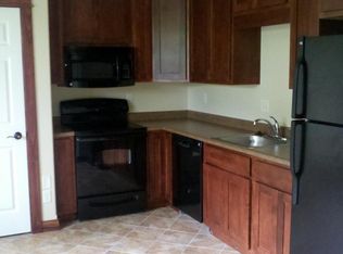 515 E College St APT 3, Iowa City, IA 52240