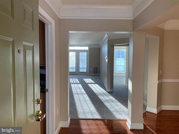5th image of 2907 Saintsbury Plz APT 306