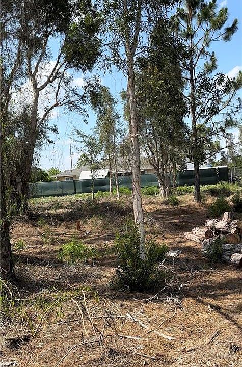 1st image of 917-919 Jaguar BLVD