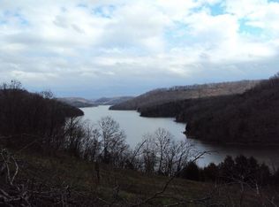 68 Waterwalk Ct, Smithville, TN 37166