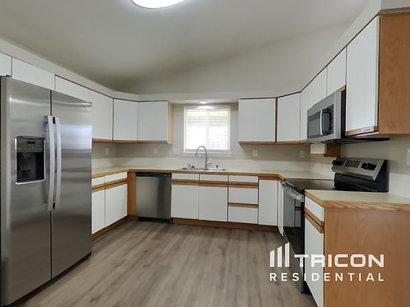 5th image of 1204 Tanglewood Ct