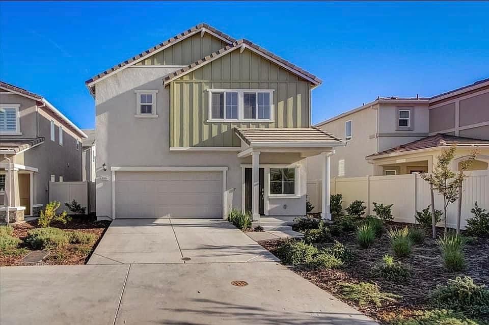 1st image of 3859 Roseparke Way