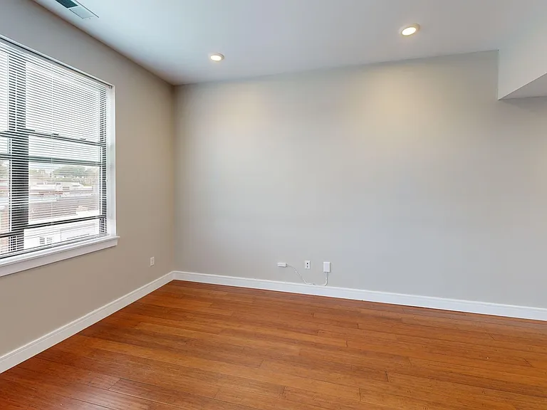 4400 Manchester Ave — Photo 64
