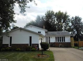 4080 Hilltop Dr, Brunswick, OH 44212