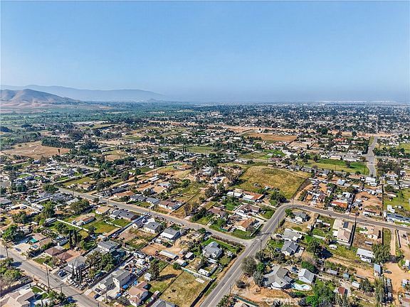 4th image of 5641 Rutile St