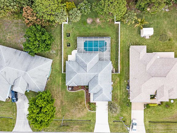 4th image of 6445 NW Fagan St