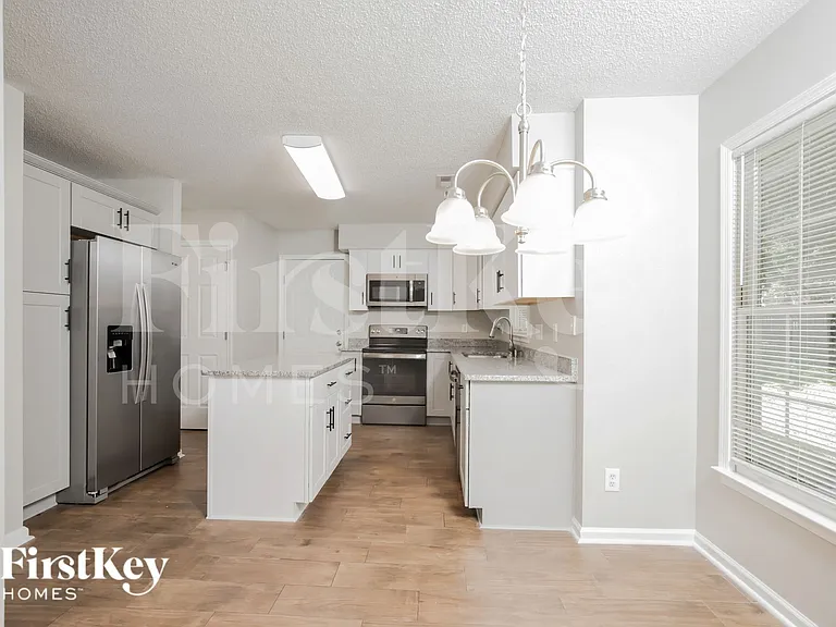 6805 Renwick Ct — Photo 6