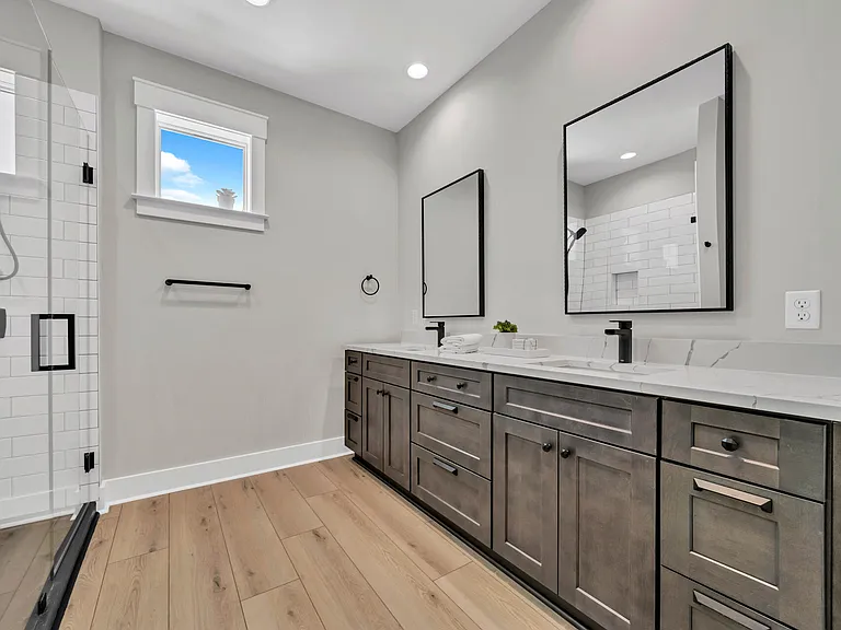 140 Sibert Ave — Photo 7