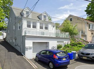 340 9th St FLOOR 2, Saddle Brook, NJ 07663