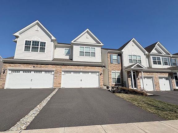 2nd image of 377 Redclover Ln