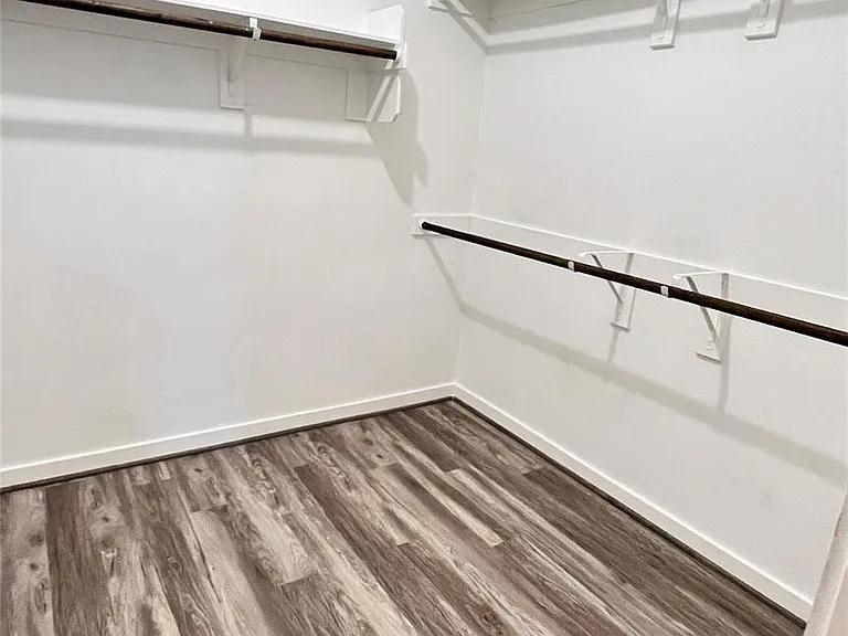 600D Knopper St — Photo 15
