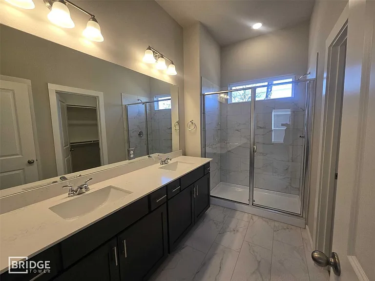 333 E Hull St — Photo 10