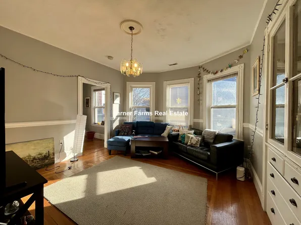 122 Calumet St, Roxbury Crossing, MA